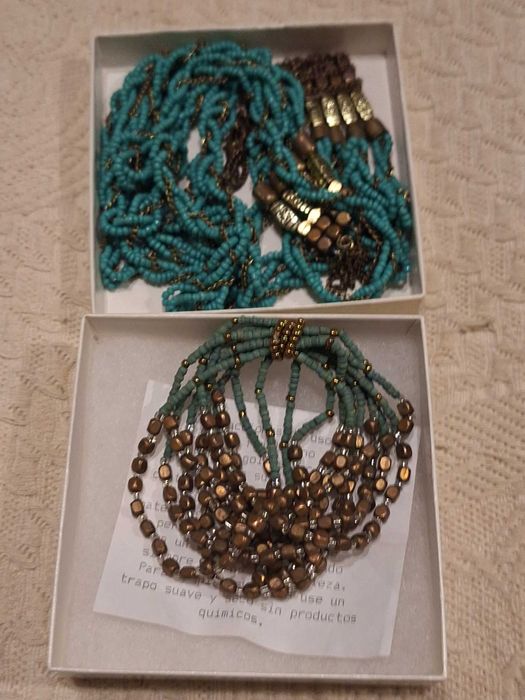 Продава гердан с гривна тюркоаз