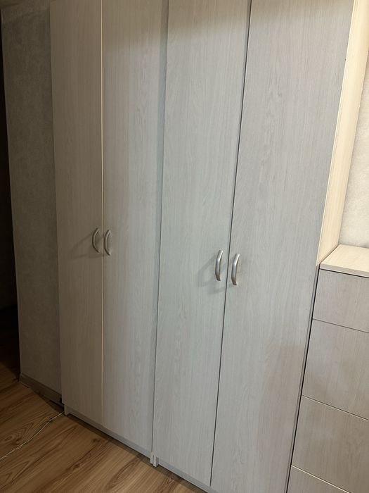 Продам шкафы в прихожую
