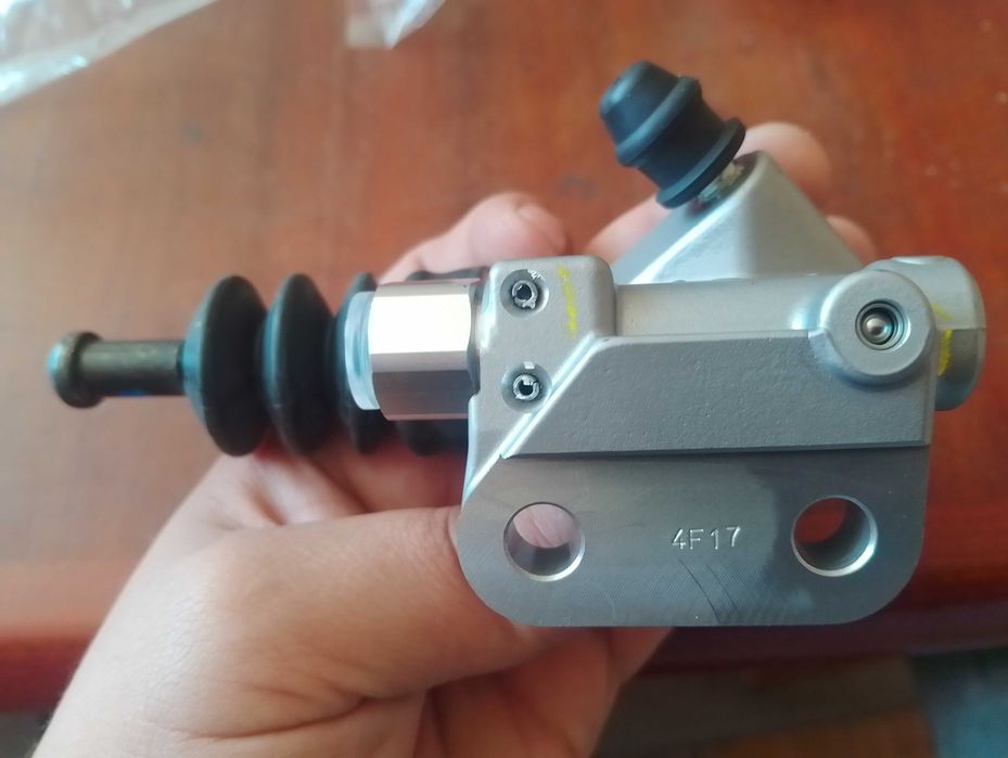 Долна амбреажна помпа PJD751