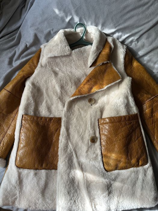 Продам женскую дубленку