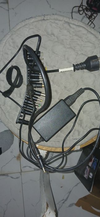 Зарядка на ноутбук