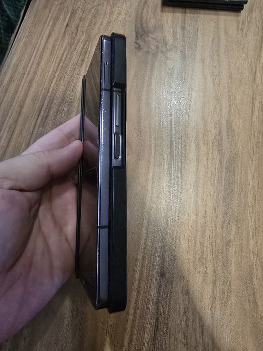 Vand Samsung Galaxy Z Fold 4 256gb 12gb ram  Impecabil