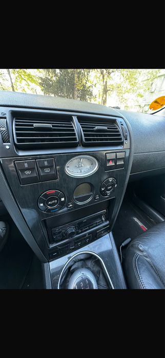 Ford Mondeo Ghia
