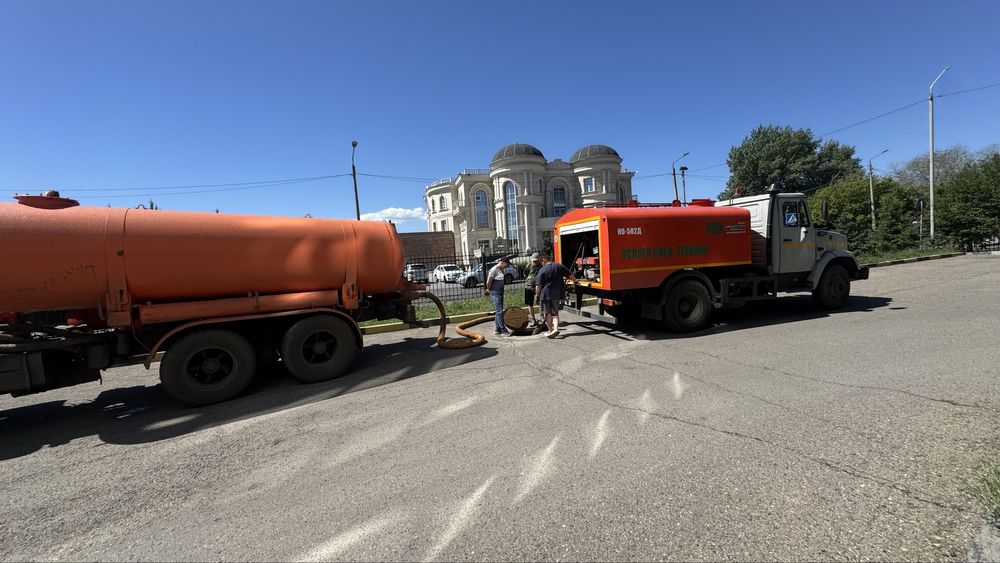 сантехник чистка канализации высоким давлением,крот