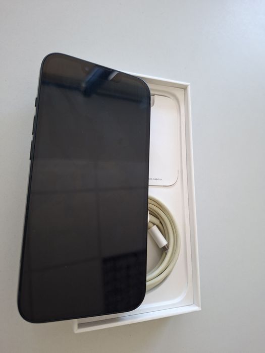 iPhone 13 128GB cu garantie