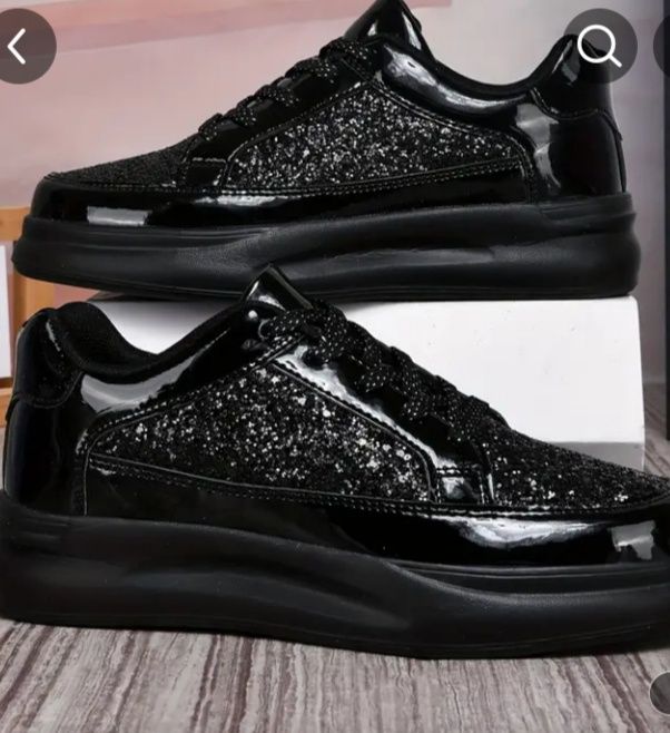 Обувь новая по 5000 тг.