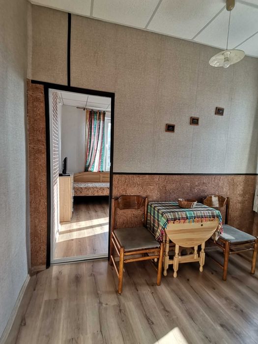 Дава се под наем Едностаен апартамент в Бургас, Център - 35 кв.м за 153 € - Снимка #3