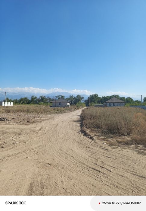 Продам участки, 300 метров от Кульджинки.