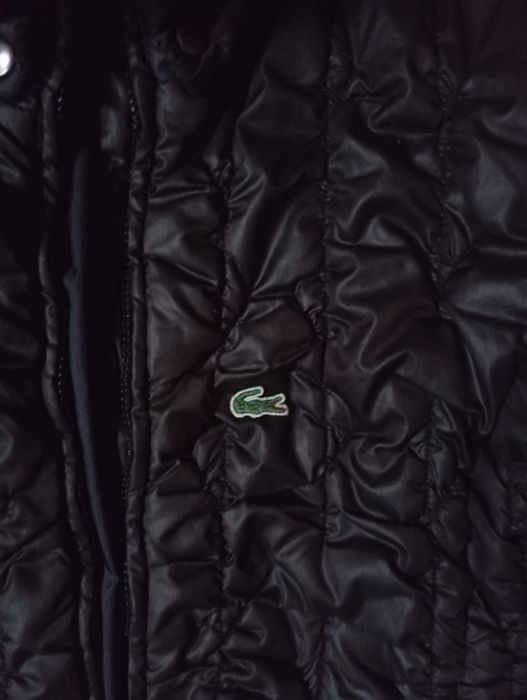 Vând geacă dama Lacoste!