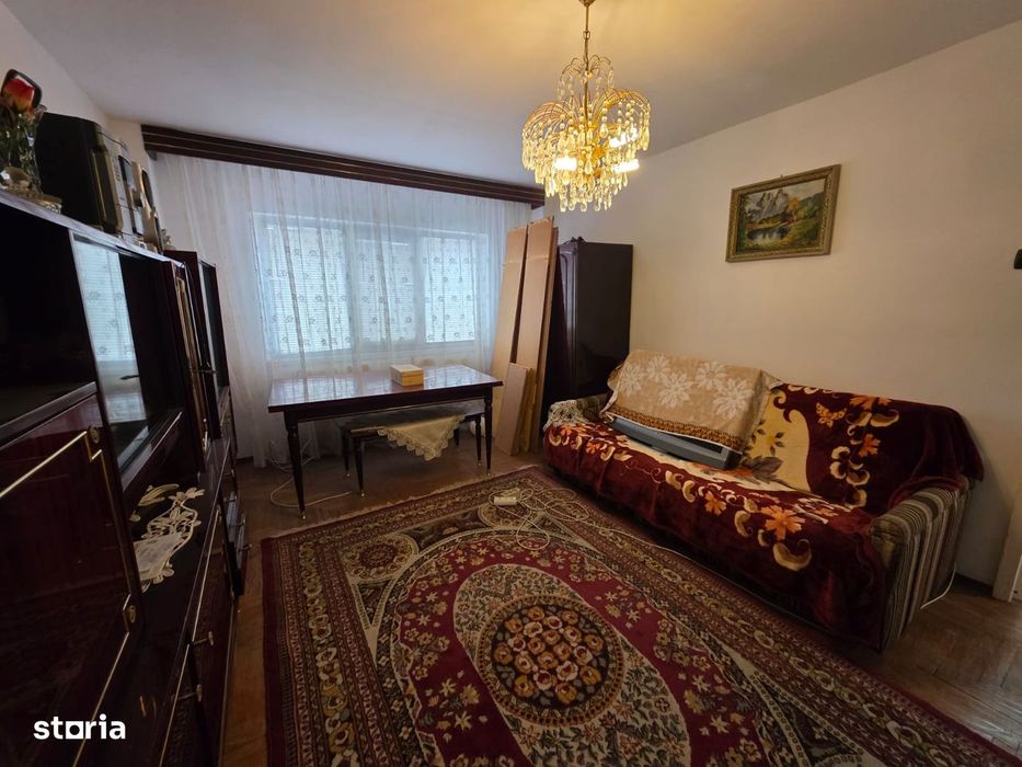 3 camere, bulevardul Roman Mușat, etaj 1