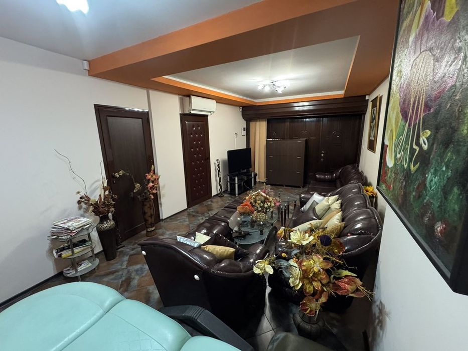 Продава се Многостаен апартамент в София, Витоша - 112 кв.м за 2411 €/кв.м - Снимка #2
