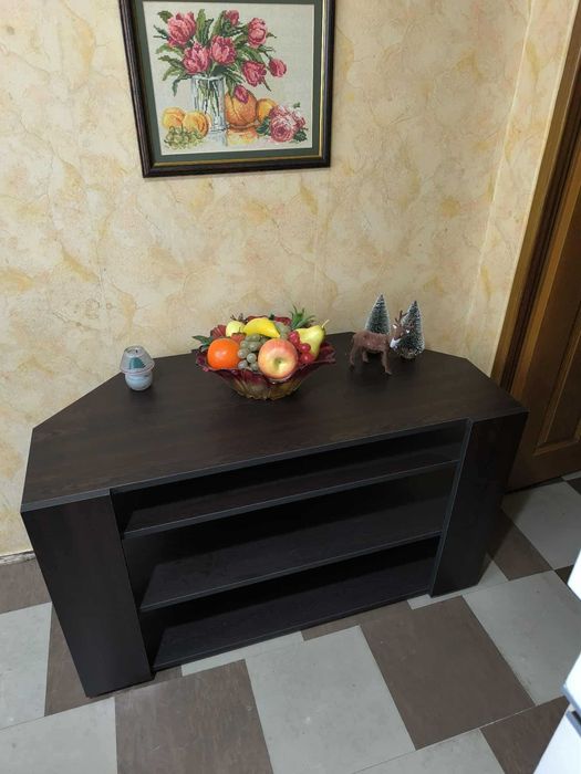 Продавам тв шкав , малко използан