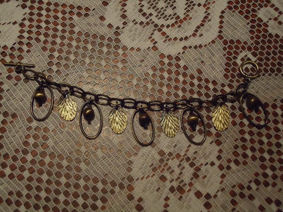 Дамска красива гривна