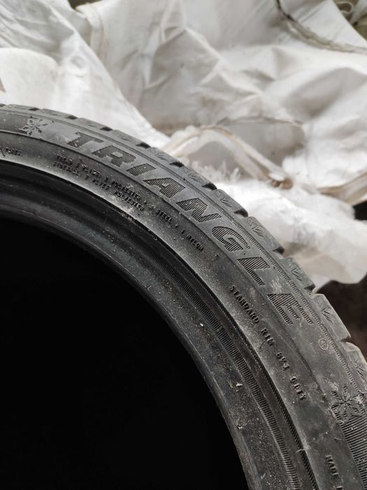 245 40 18 4бр. Зимни гуми