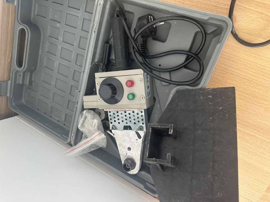 Vand scule (aparat de lipit tevi pvc flex si aparat de slefuit)