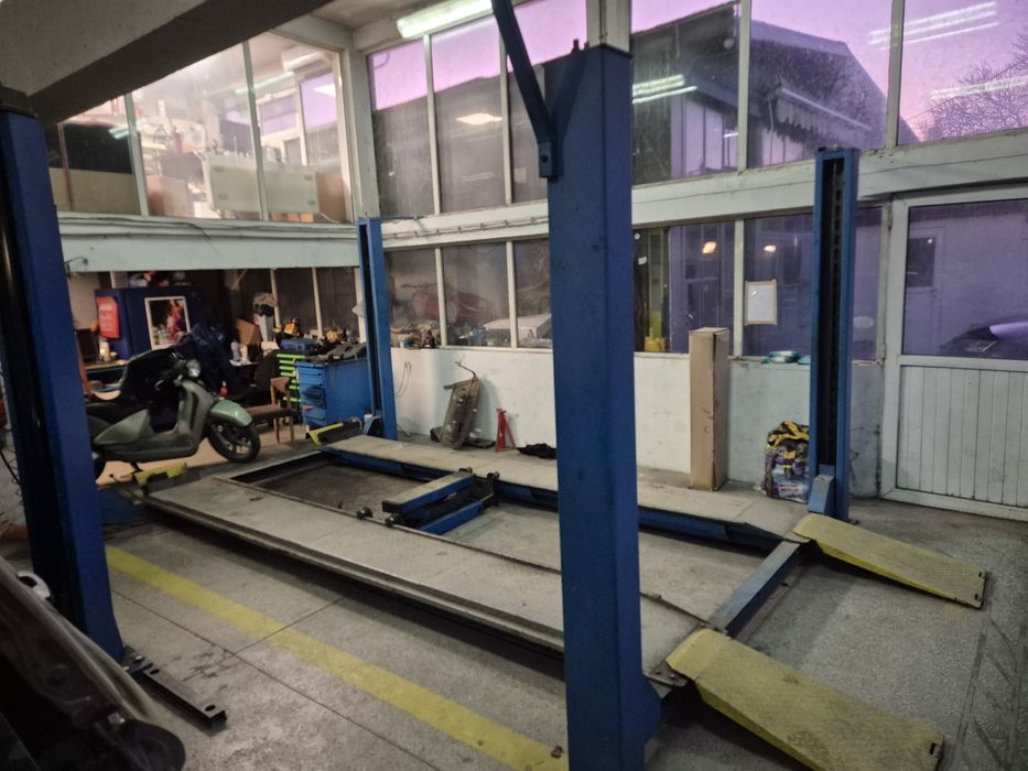 Четириколонен подемник