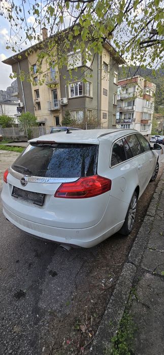 НА ЧАСТИ Опел инсигния 2.8 турбо 260 коня