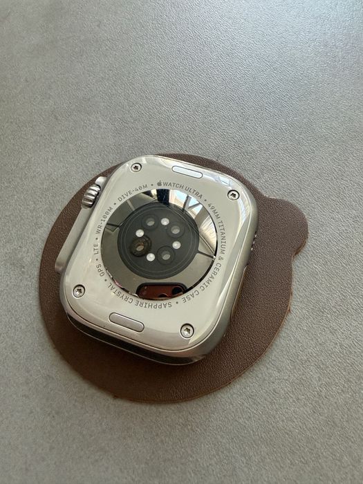 Apple Watch Ultra 2 – 49mm Titanium – GPS + Cellular – Stare ca nou