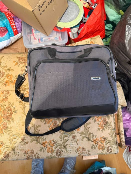 Geantă laptop 15.6 inch ASUS – Model business, gri/negru, cu baretă de umăr