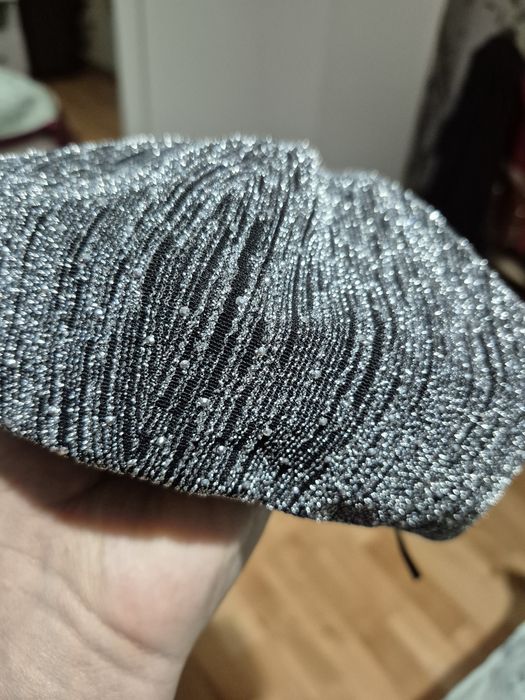 Серебристый берет — тренд сезона