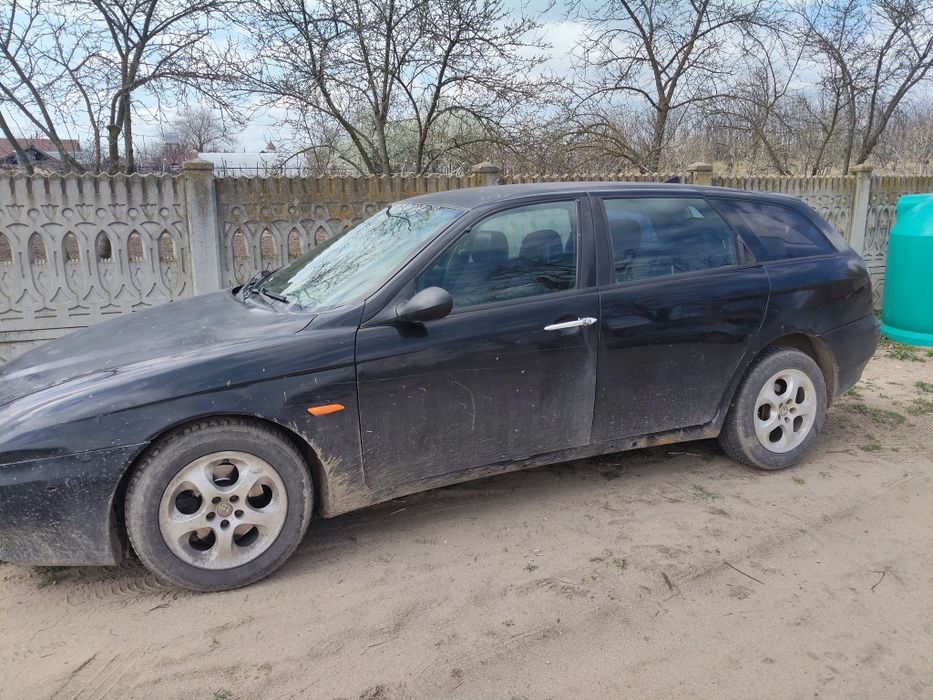 Mașină alfa Romeo 156 motor 1.9tdi din 2001
