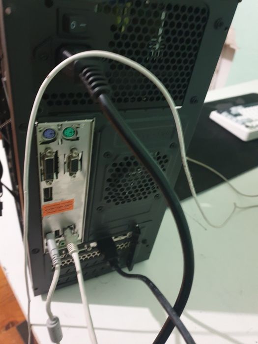 Продам компьютер intel i3