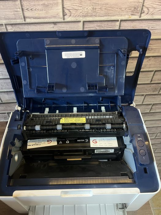 Продам принтер Xerox Phaser 3020
