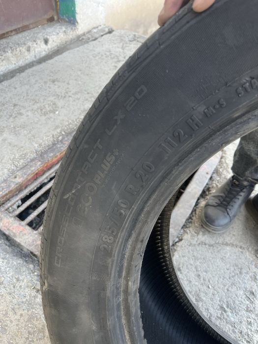 285/50/r20 continental
