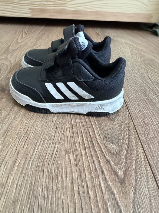Кожени маратонки Adidas за момче, размер 21