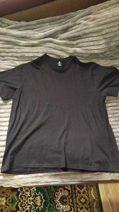 Большая новая футболка