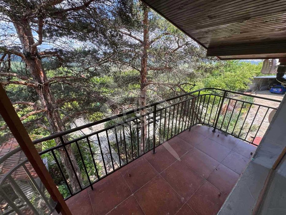 Две Вили - Айтос