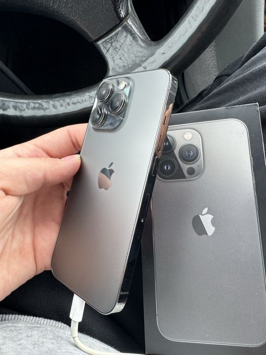 iPhone 13 Pro в хорошем состоянии