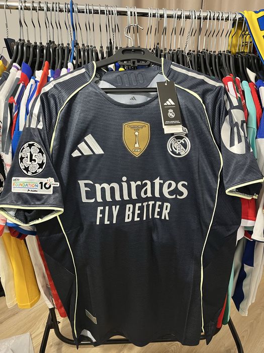 Tricou de fotbal Adidas Real Madrid Kylian Mbappe 10 marime M