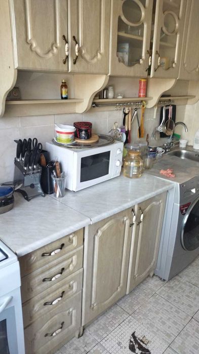 Продам  кухонную  мебель