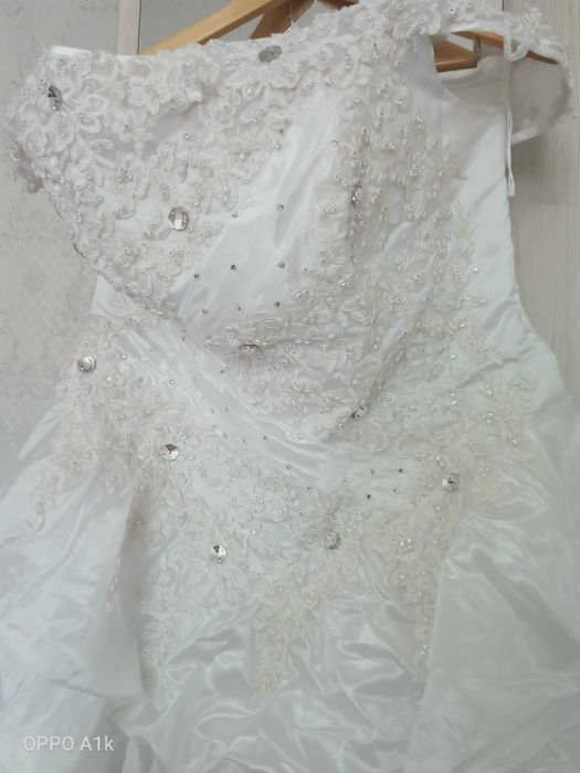 Продам свадебное платье