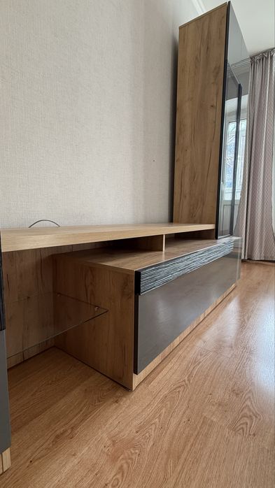 Продам стенку в зал.  От Любимый дом