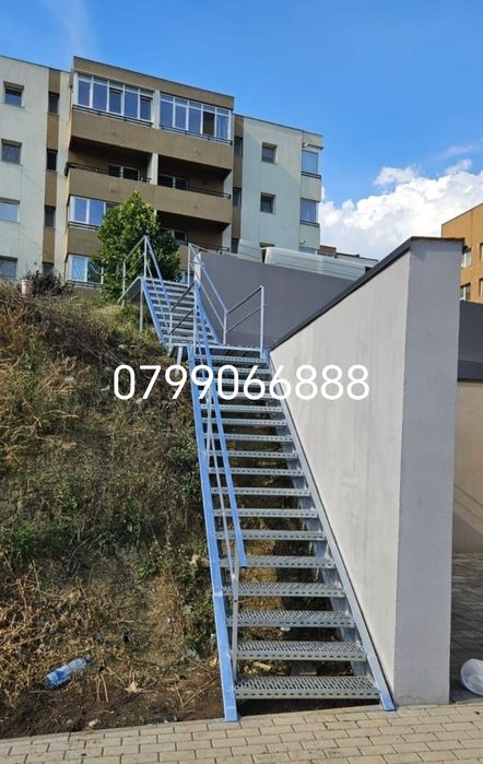 Scări metalice zincate