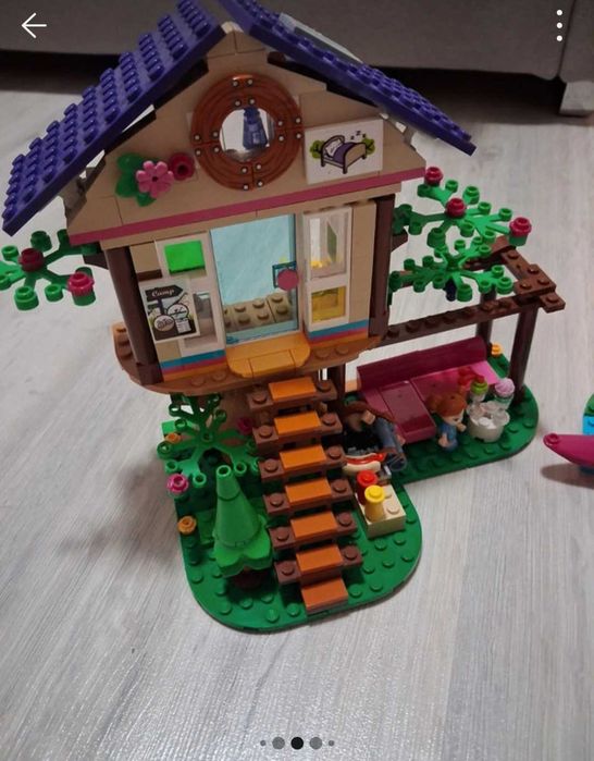 Lego friends : Casa din padure 41679
