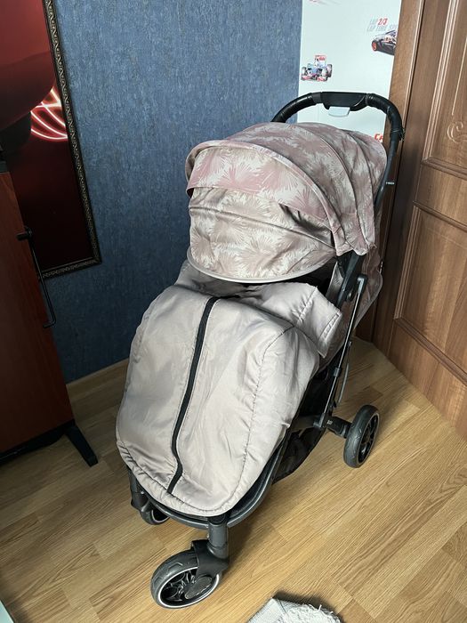 Продам детскую коляску mstar