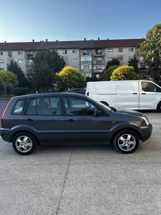 Ford Fusion 1.6 Benzina