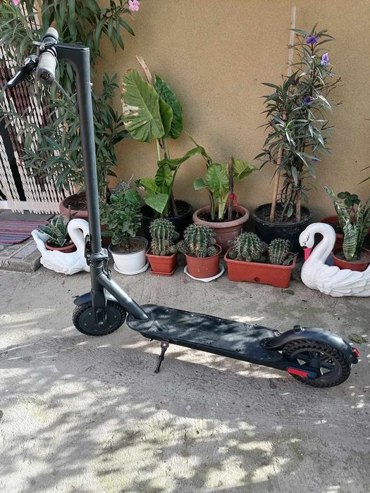 Vând trotinetă electrică!