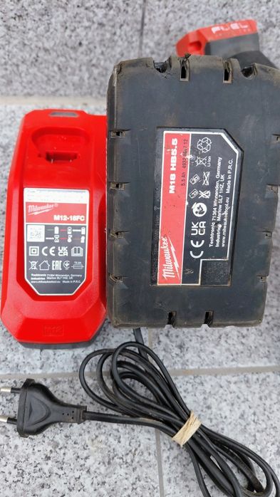 Milwaukee M18 FSAG125X Ъглошлайф