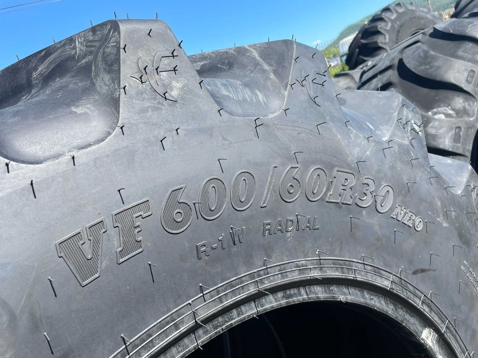 600/60R30 BKT Cauciucuri noi Radiale tubeless marca AGRMIAX