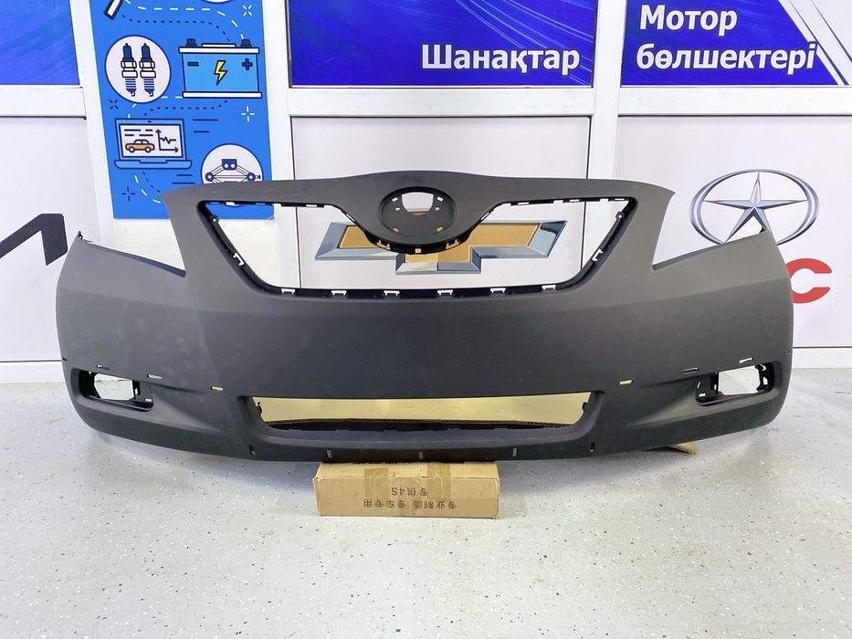 Бампер передний Camry 40