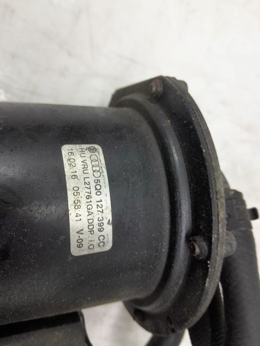 Carcasa filtru combustibil 5q0127399cc Volkswagen VW Passat B8