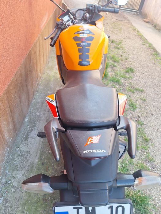 Honda CBR125R 2015 Repsol