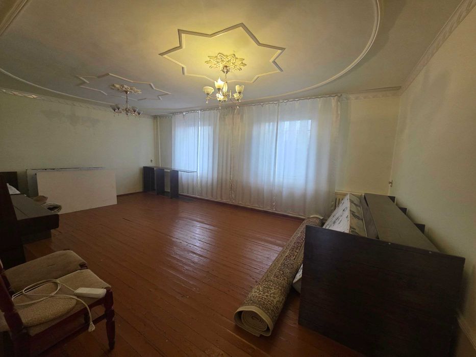 Ховли Уй сотилади