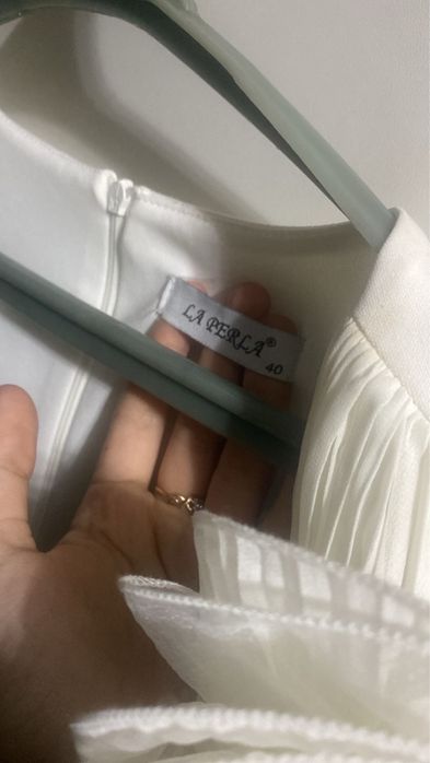 Продам платье  новое в идеале