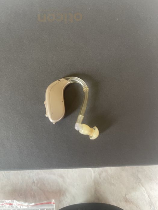 Слуховой аппарат Oticon  Дания