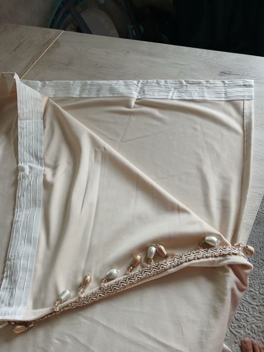 Шторы на зал,велюровый